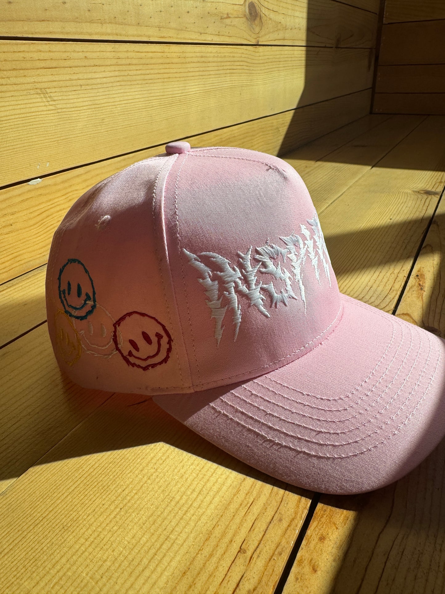 INSPIRED X ARAD CAP SHAWTYPINK